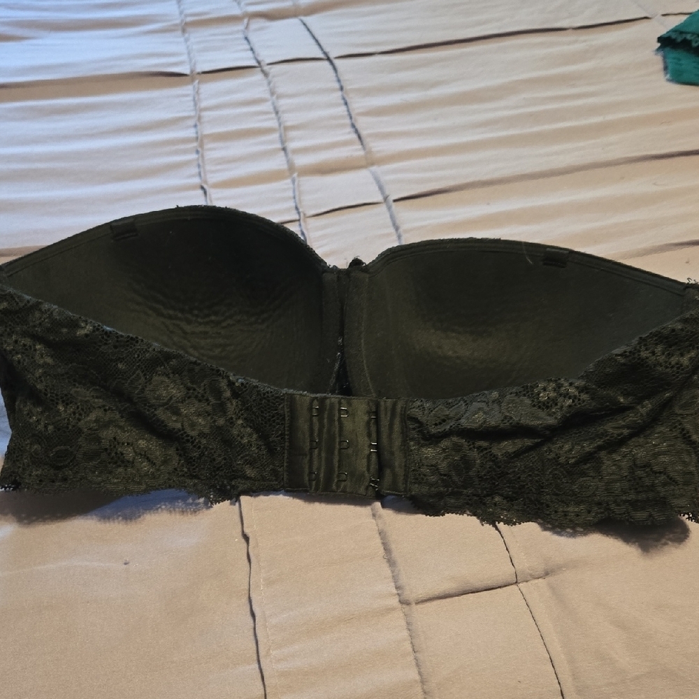 Victoria's Secret Black Strapless Lace-Trim Bra - Picture 3 of 7
